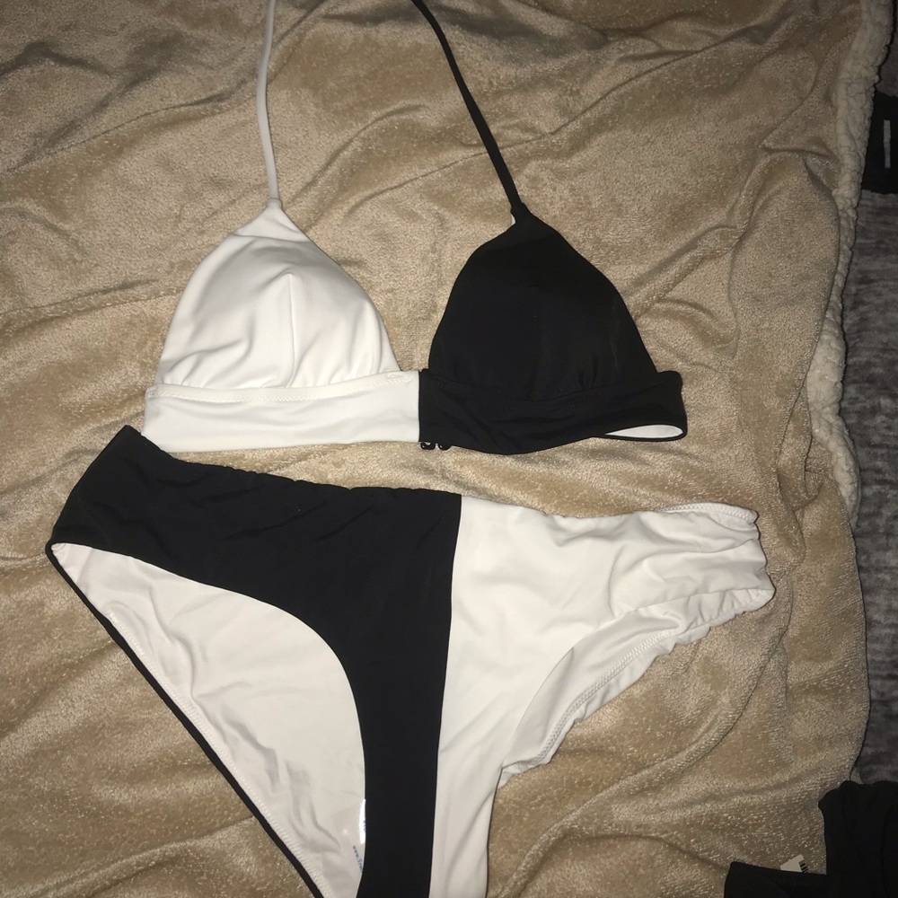 Vs Triangle Halter Bikini Cheeky hipster Bottoms - Picture 2 of 8